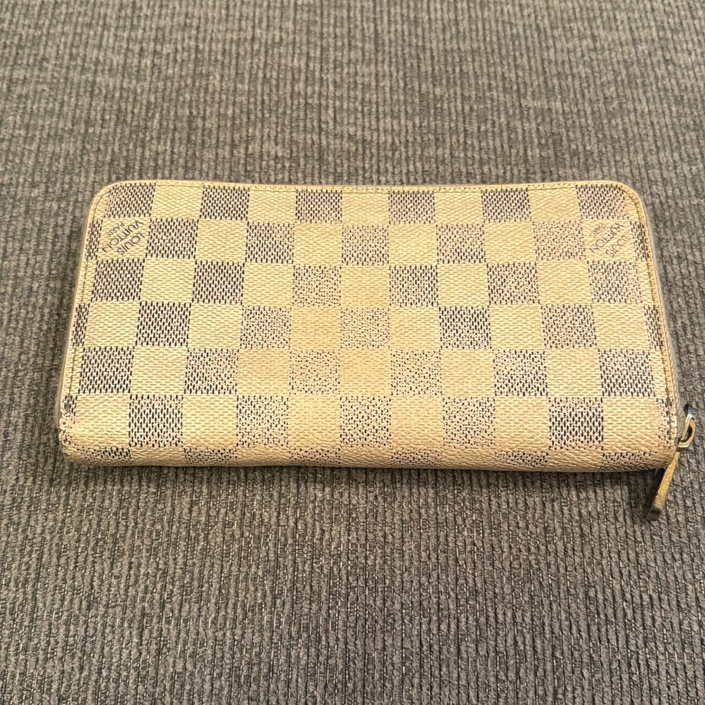 Louis Vuitton Azur Wallet